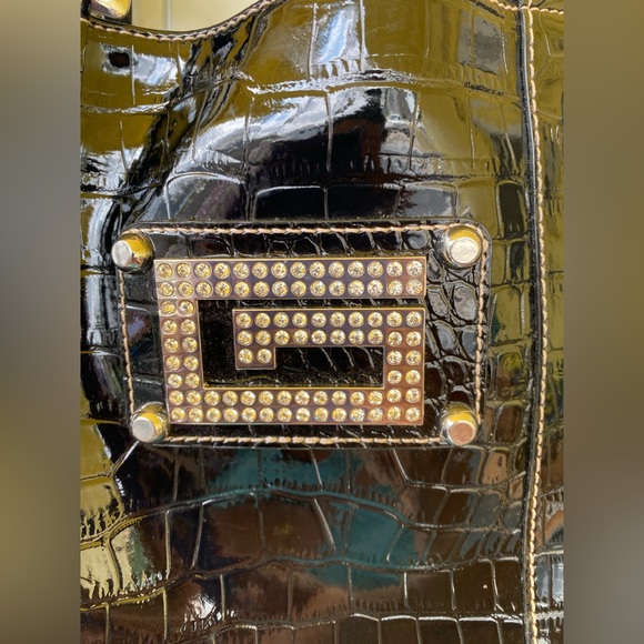 Shiny Black Leather GUESS Bag with rhinestone G - Picture 5 of 13